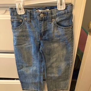 Toddler 3T Levi’s jeans. Lightly worn, great condition.